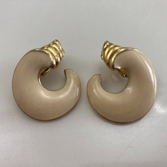 Vintage Trifari Gold and Beige Enamel Clip-On Earrings - Picture 1 of 7